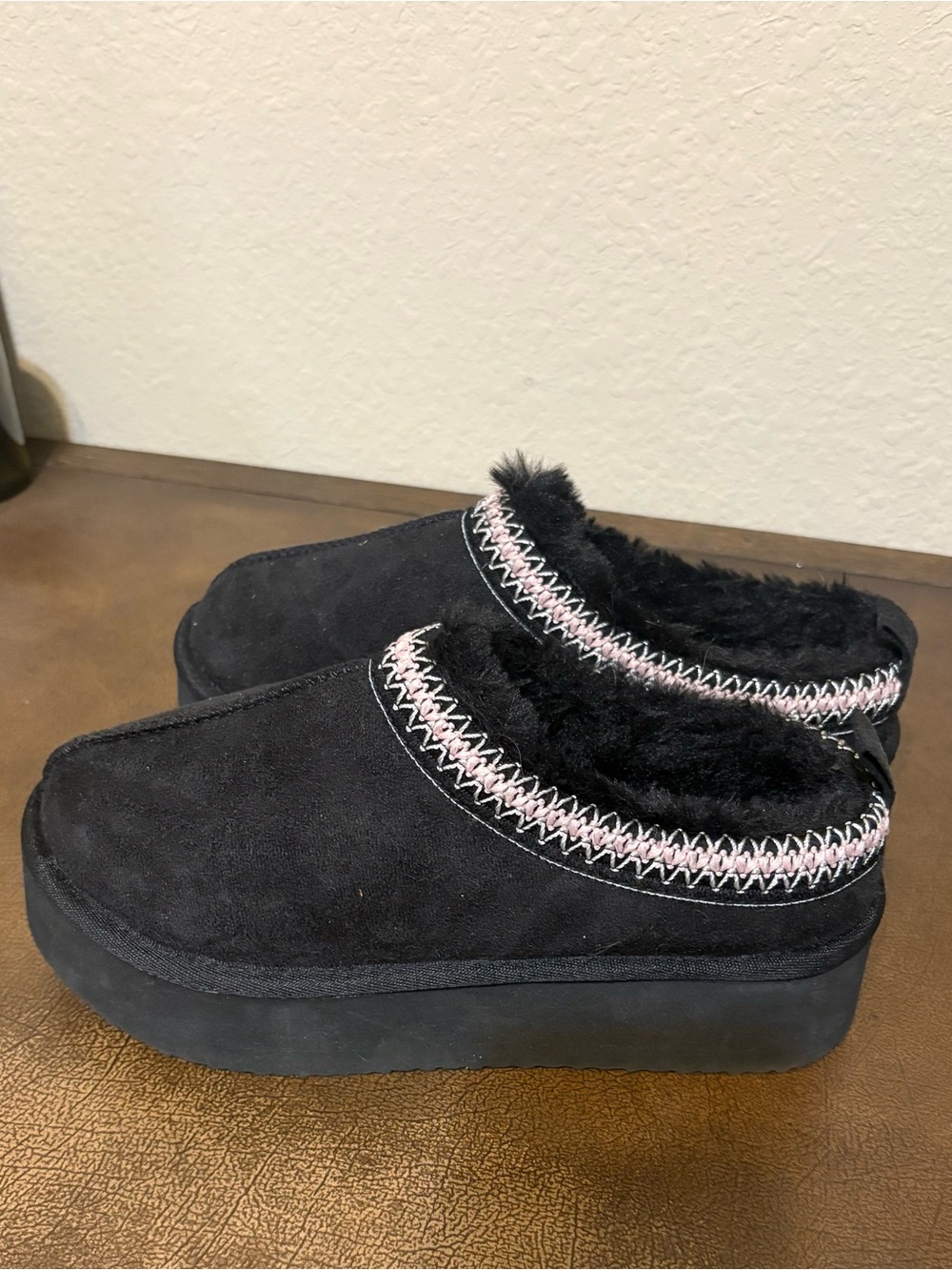Women’s Black Fleece-Lined Slip-On Platform Shoes